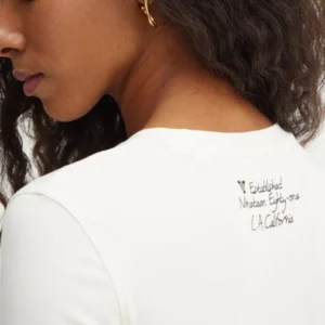 Guess Maglia donna Logo Triangle Tiger W4BI28 J1314 G012 Bianco